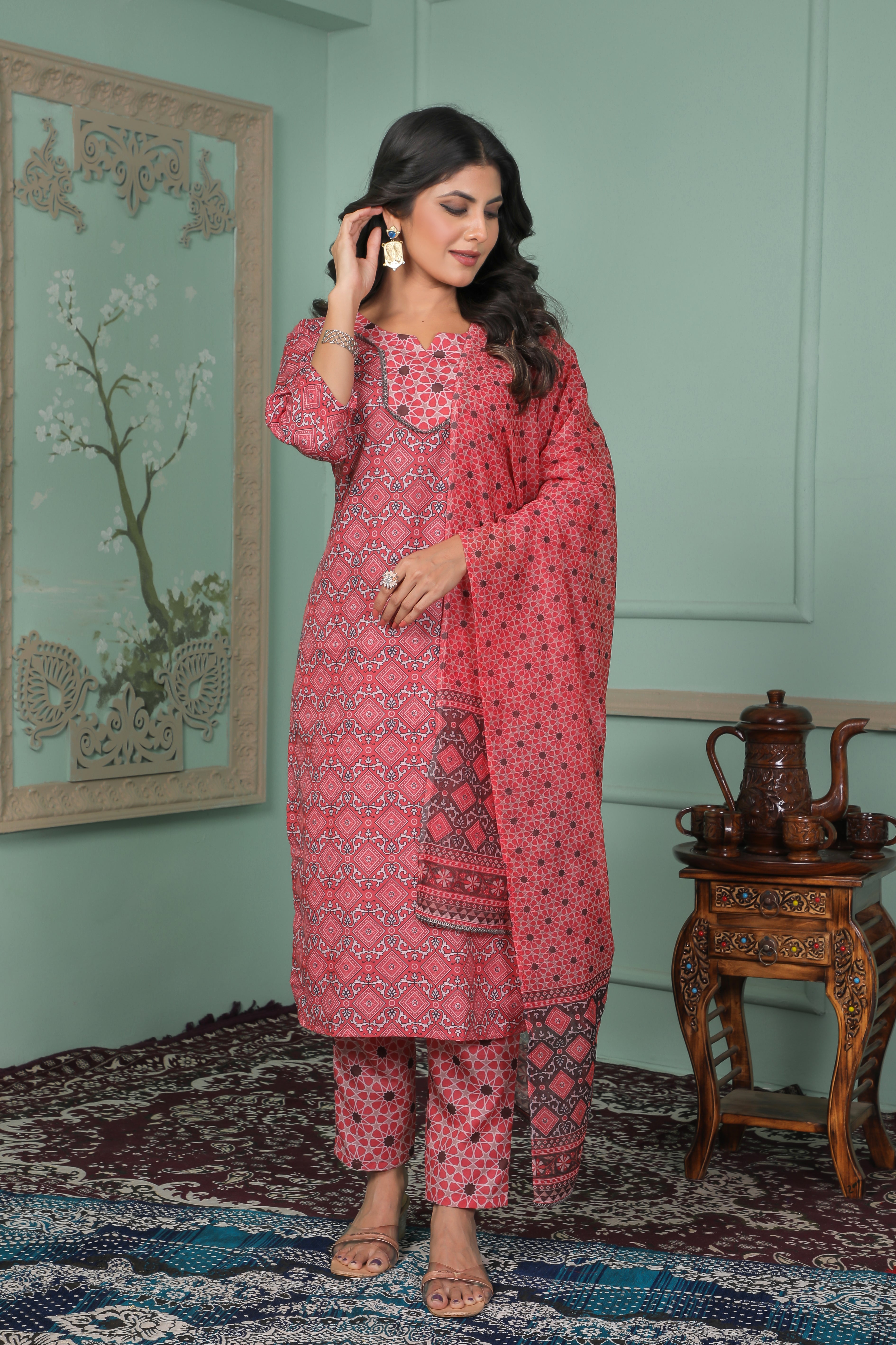 Dhara Rayon Slub Printed Kurti Set with Chanderi Cotton Dupatta – Elegant and Comfortable