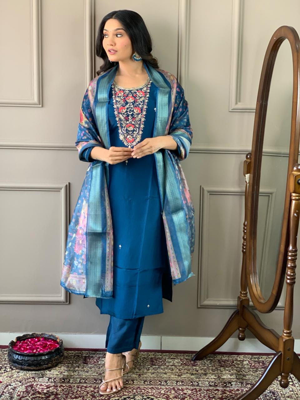 Women Embroidered Chanderi SILK kurta set