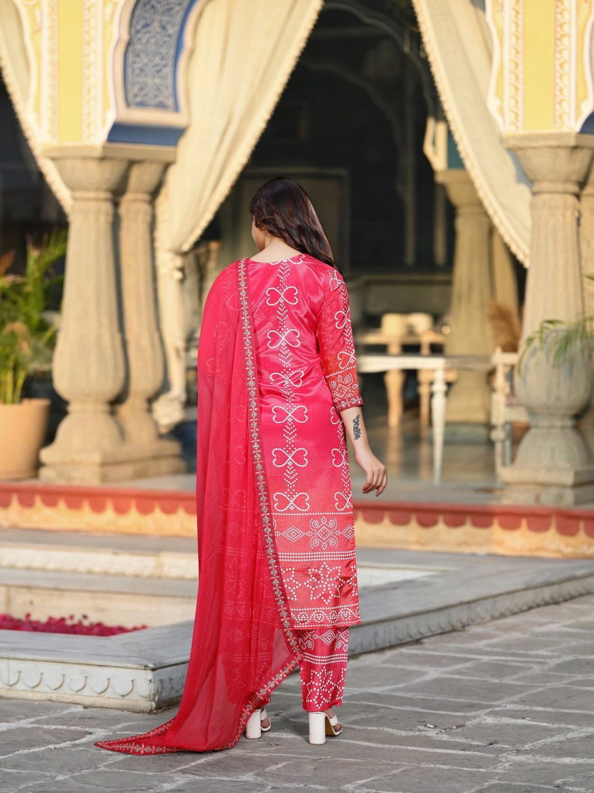 Elegant Soft Chinnon Silk Kurti Set with Embroidered Lace Dupatta